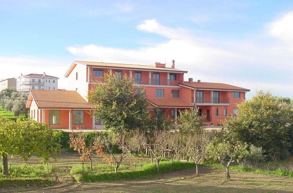 Hotel Villa Adriatica Portocannone Bagian luar foto