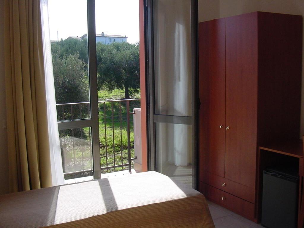 Hotel Villa Adriatica Portocannone Bagian luar foto